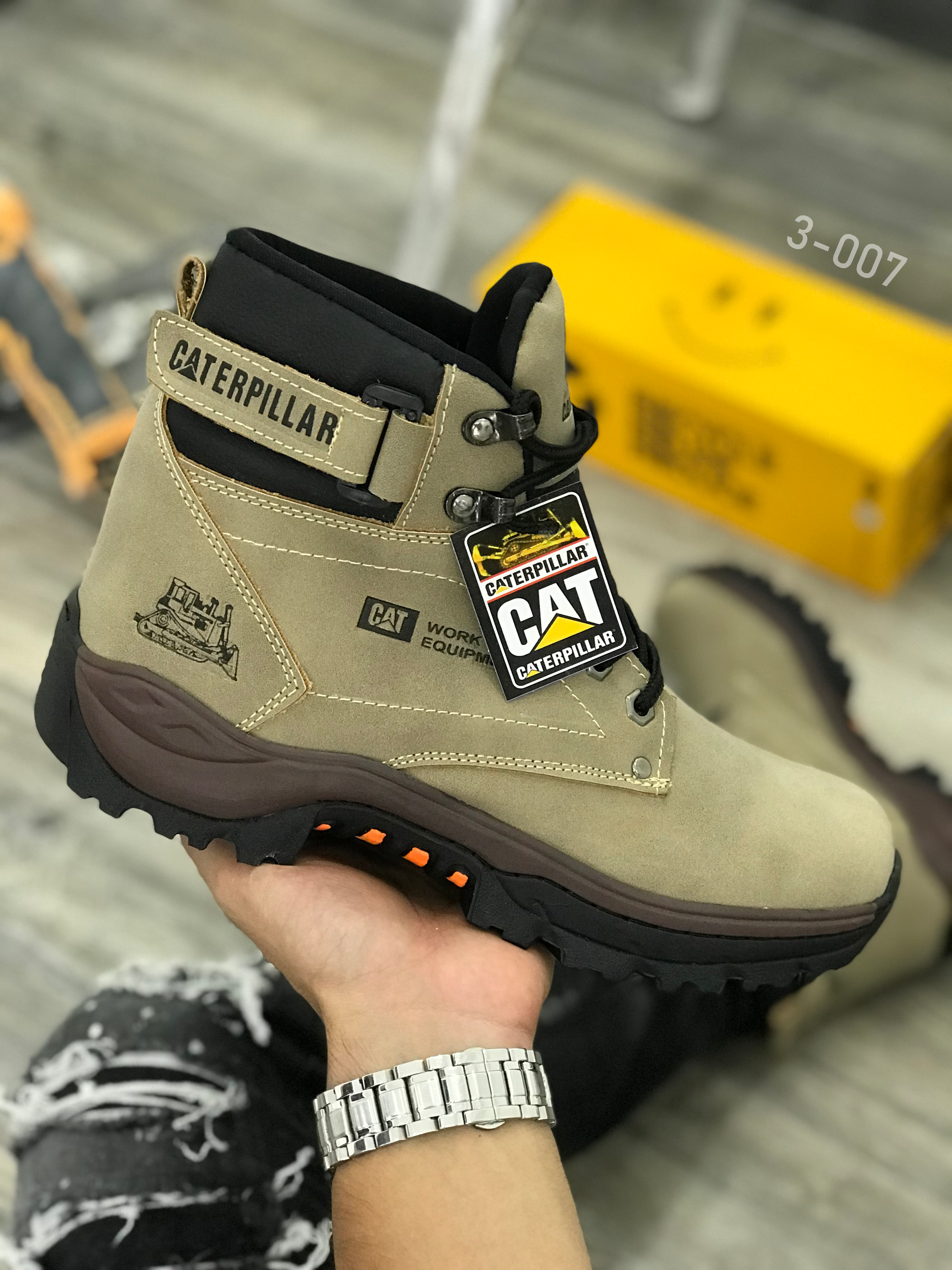 CATERPILLAR SINTETICO 208